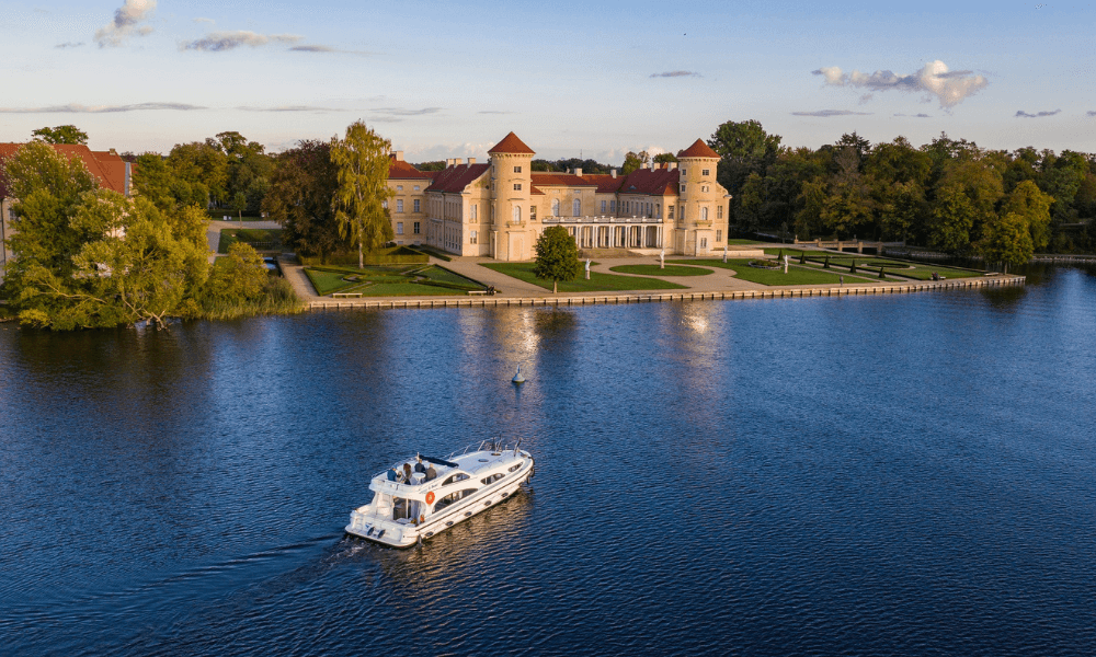 Hausboote von Le Boat – Flexibler und komfortabler Urlaub auf Europas Wasserwegen